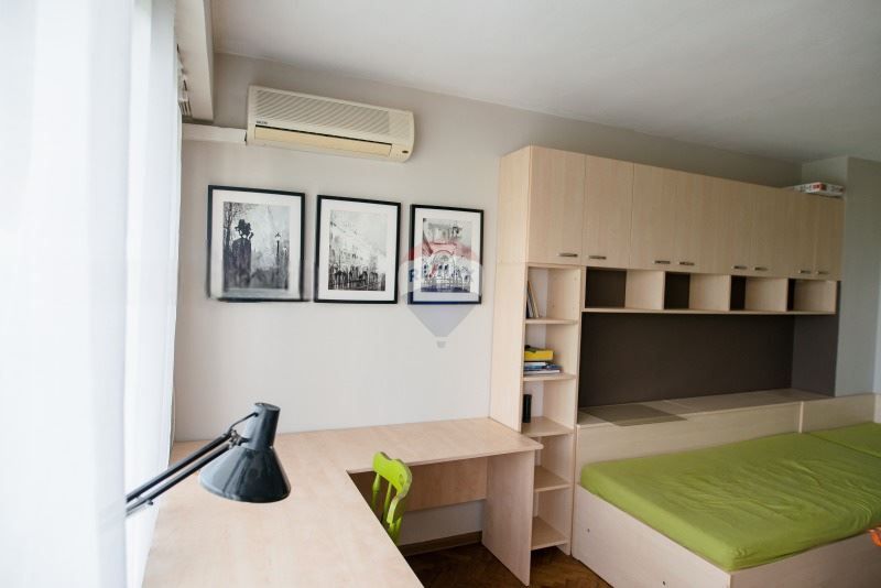 Дава се под наем Тристаен апартамент в Варна, Чайка - 90 кв.м за 663 € - Снимка #9