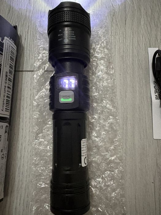Lanterna led 3000 lumeni