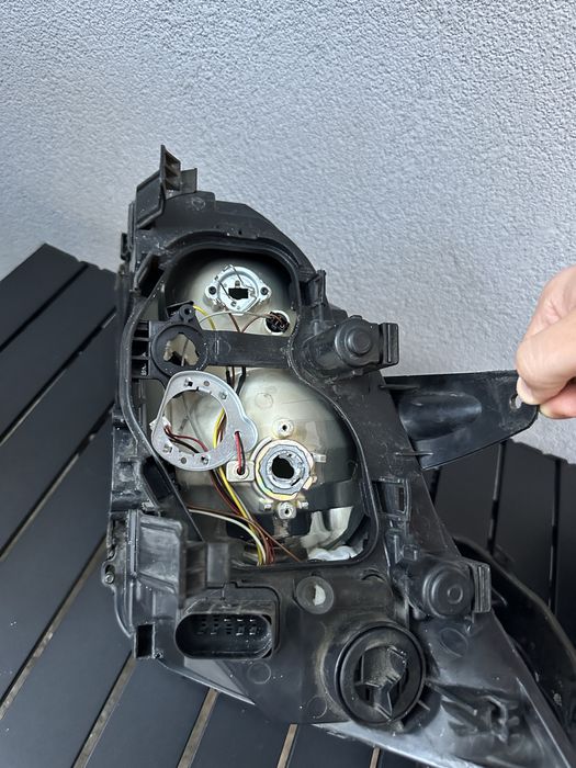 Faruri cu lupă Ford Focus 2 2005