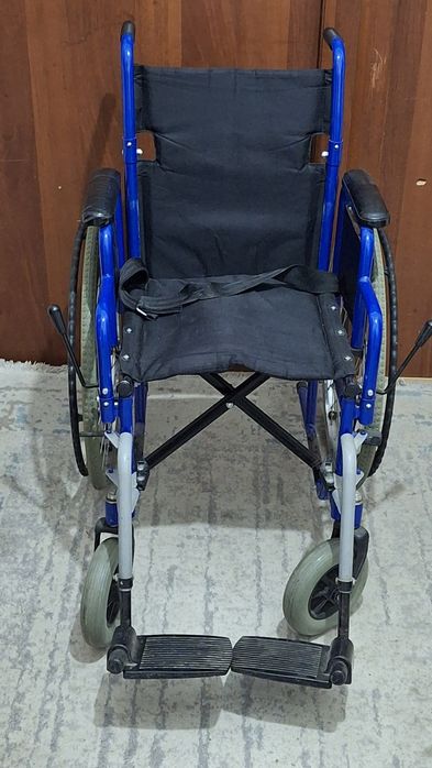 Инвалидная коляска