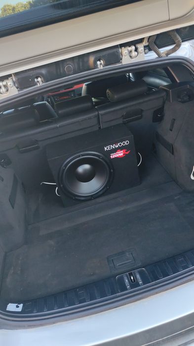 Subwoofer Kenwood 1200w peak 300 rms nou(bass)