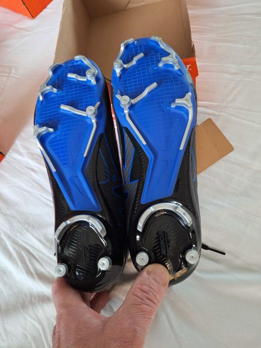 Футболни обувки NIKE AIR Zoom Vapor 15 Academy FG/MG