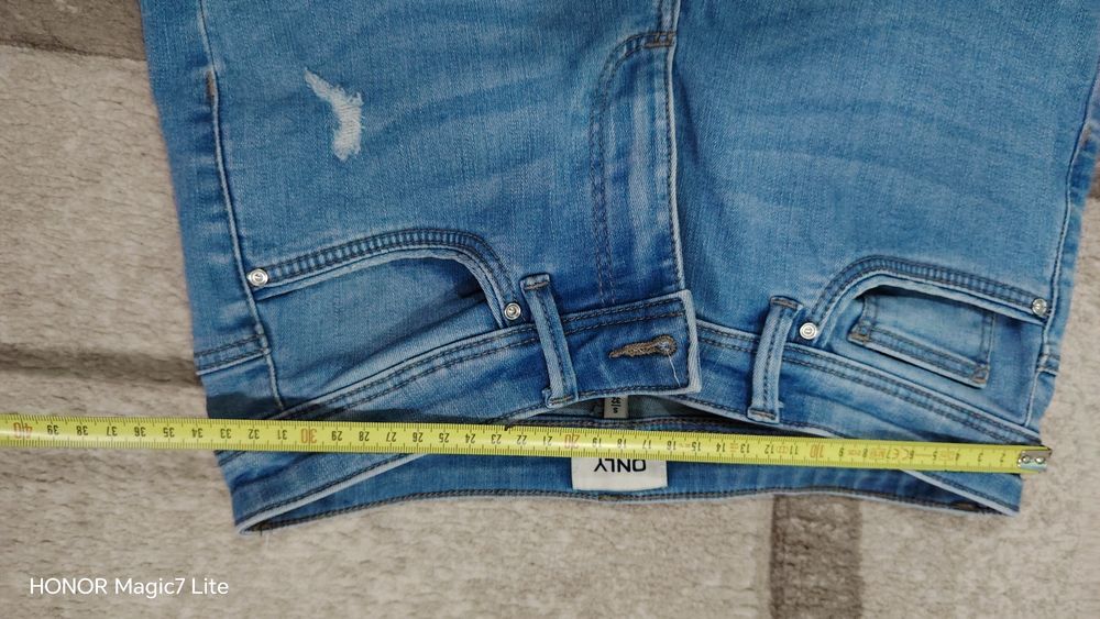 Blugi albaștri mărimea S