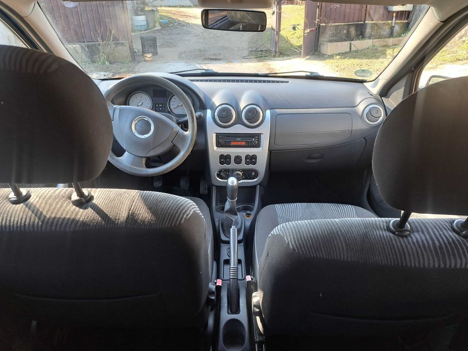 Vând Dacia Logan cu motor Renault 1.6 16V