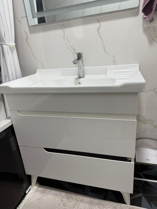 Продам шкаф для ванны