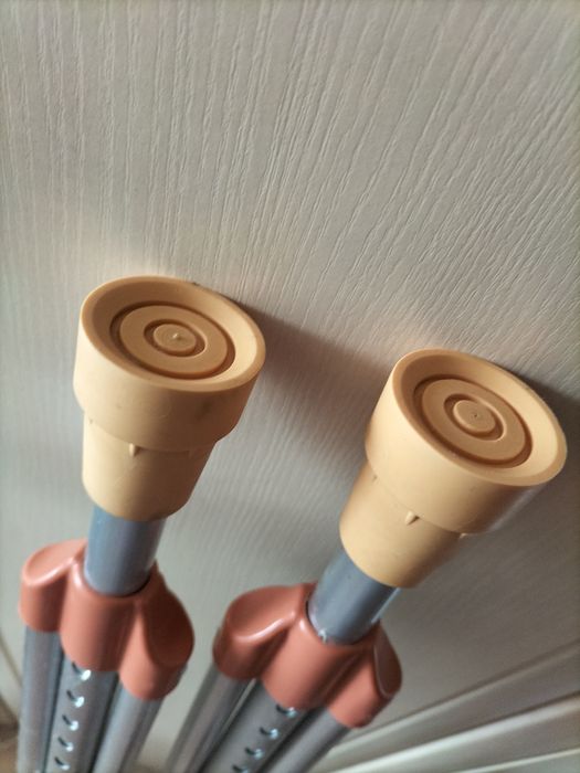 Костыли в отличном состоянии