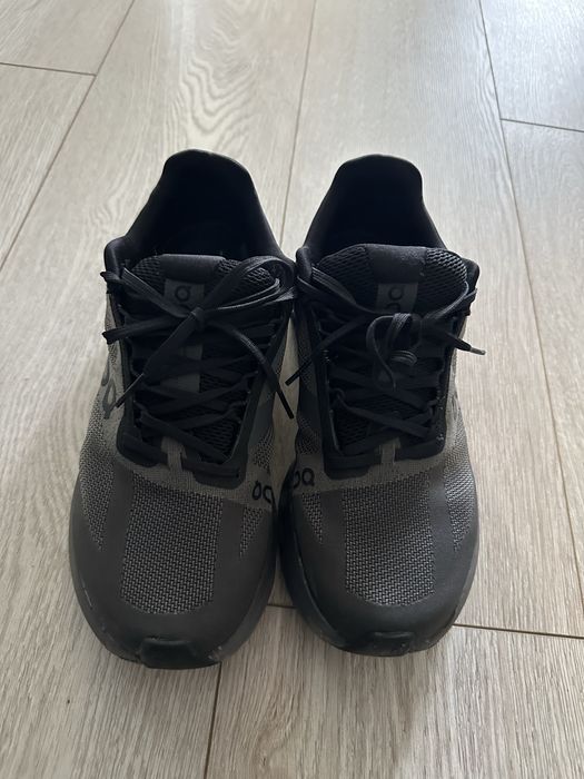 On raning кроссовки