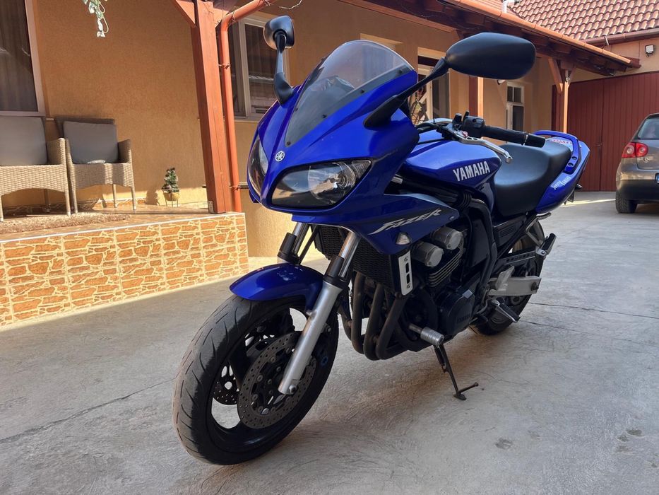 Yamaha Fazer 600    95 cp 2002