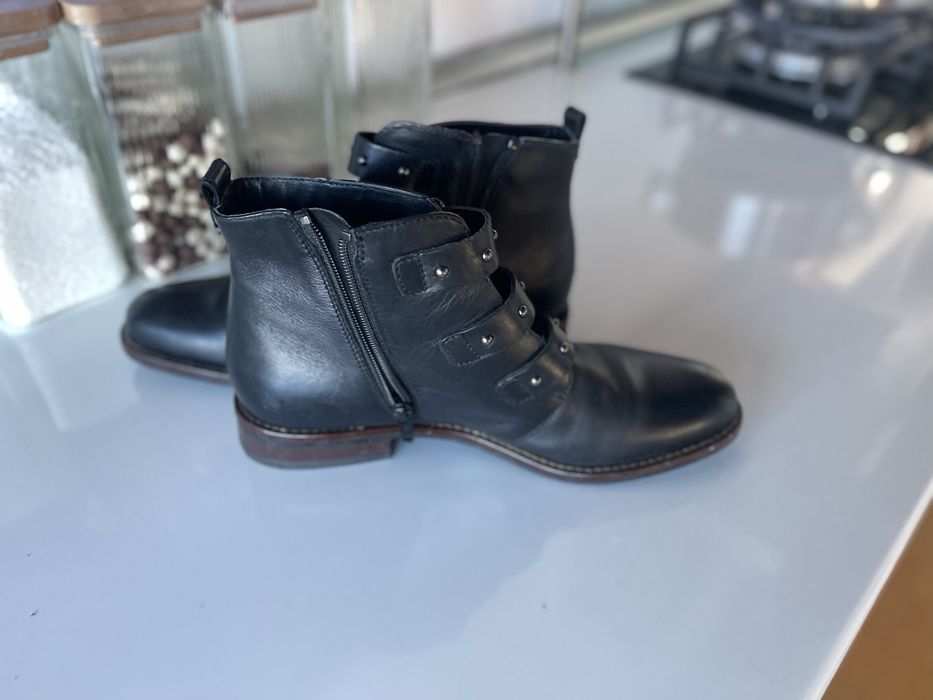 Botine dama  din piele impecabile marimea 37