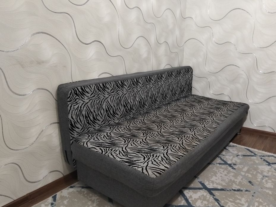 Продается диван.