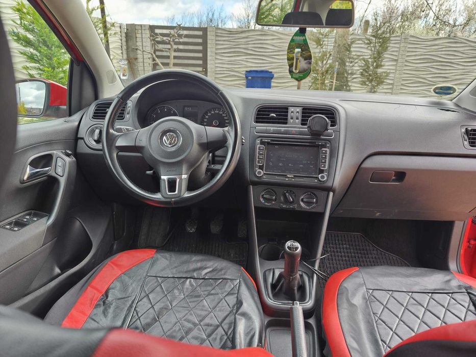 Volkswagen Polo 2009 – 1.4 Benzină, 85 CP, Dotări Complete