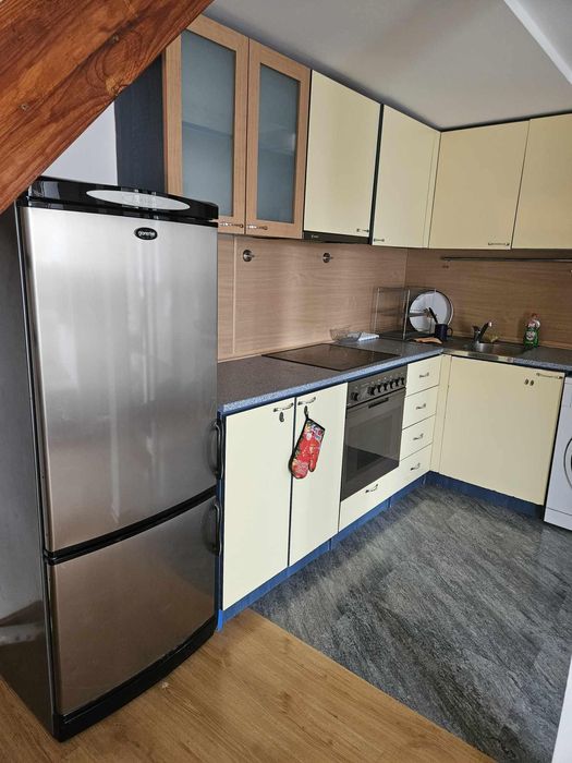 Дава се под наем Двустаен апартамент в София, Хладилника - 80 кв.м за 598.23 € - Снимка #2