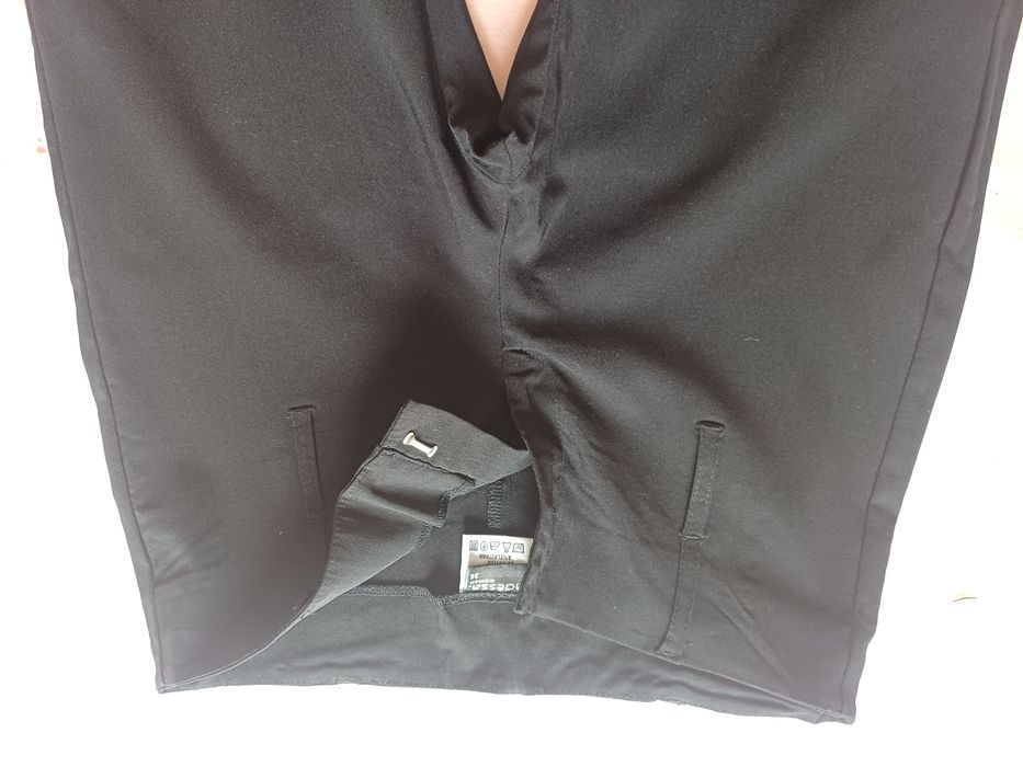 Два панталона  класа