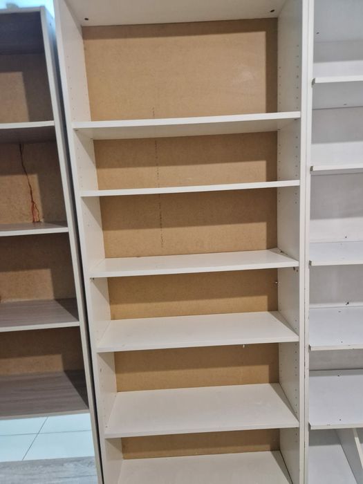 Срочно продам шкаф-стелаж