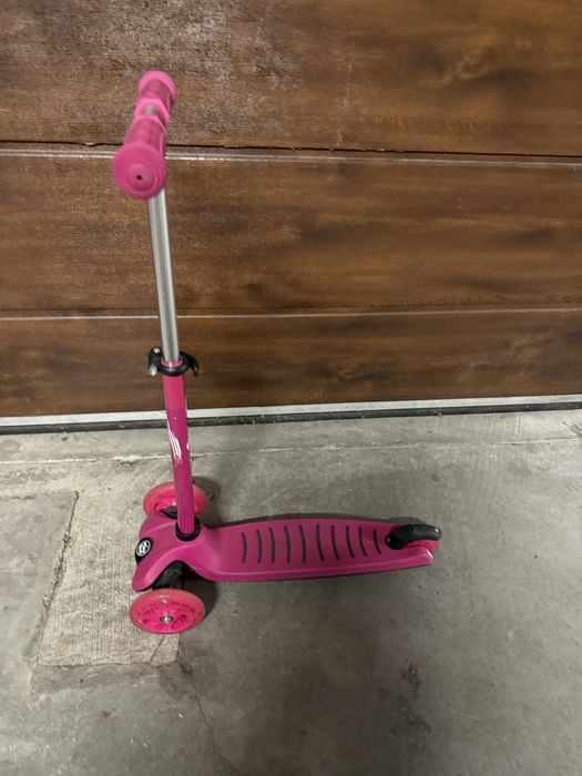 Trotineta play active cu luminite 2 bucati