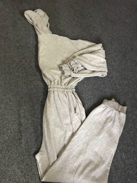 Костюм в отличном состояние