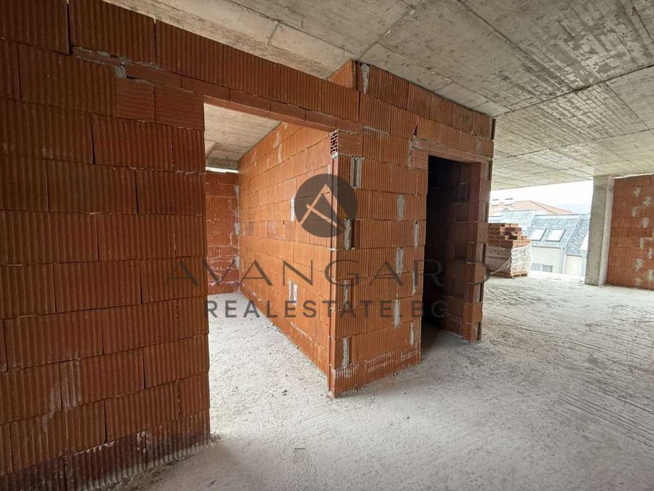 Продава се Тристаен апартамент в Пловдив, Кючук Париж - 122 кв.м за 718 €/кв.м - Снимка #4