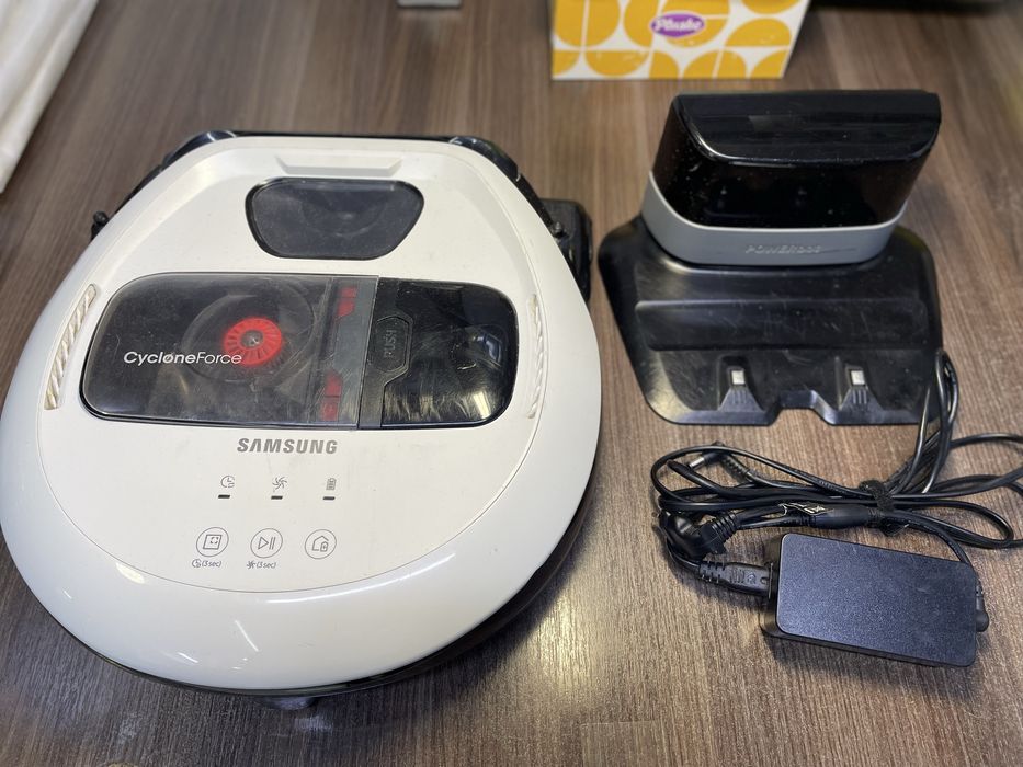 Робот пылесос Samsung