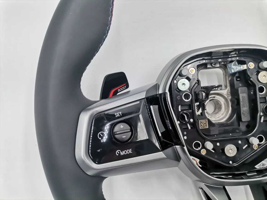 M Спортен волан Red BMW 5 G60 G61 7 G70 X3 G45 Пера Boost M Power