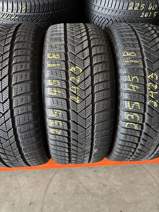 Anvelope Iarna 235/45/18 Pirelli SottoZero 3 235 45 18 R18