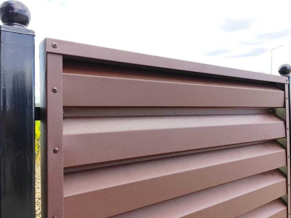 Porti metalice gard jaluzea balustrade grilaje