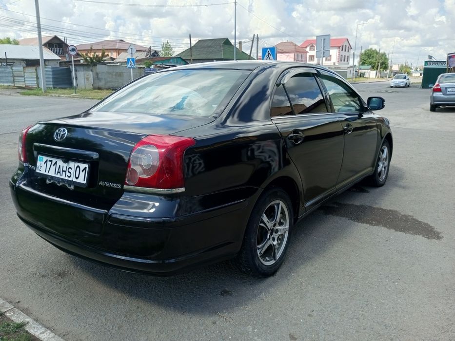 Продам Тойота Авенсис