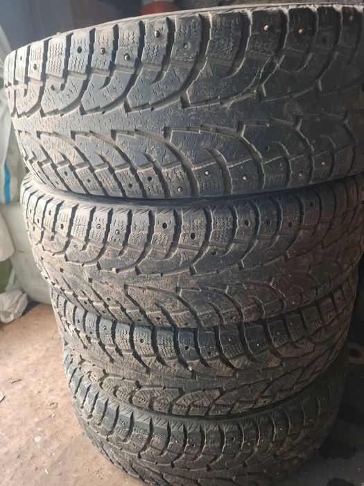 Продам шины 235/75/16