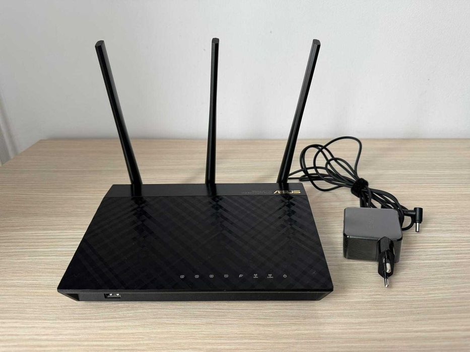 Router Gigabit Dual Band Wireless AC1750 ASUS RT-AC66U 3 antene
