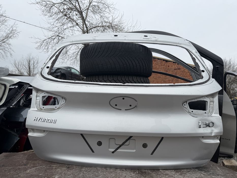 Капак Багажник Hyundai I30