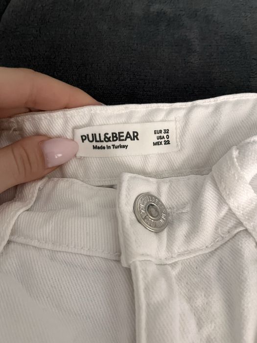 Бели дънки Pull&Bear