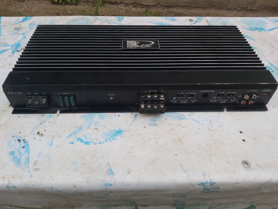 Продам усилитель на фронт Кикс