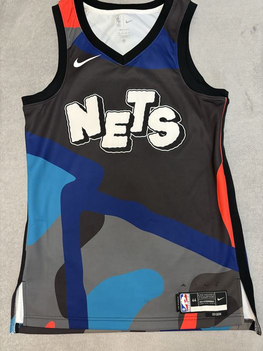 Nike Brooklyn Nets X KAWS jersey