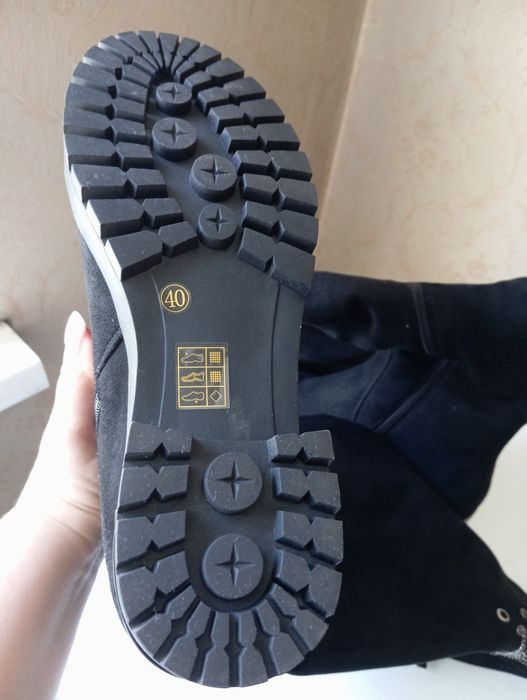 Сапоги демисезонные новые