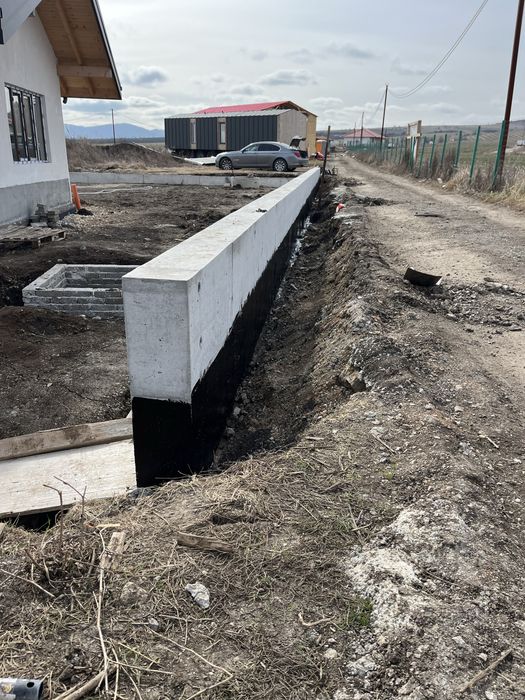 Строителство на къщи- груб строеж- бетонови съоръжения- подпорни стени