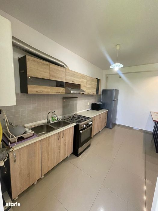 Apartament 3 camere cu curte proprie – gata de mutat!