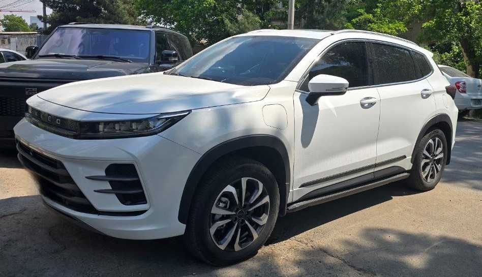продам свой автомобиль Exeed TXL гибрид