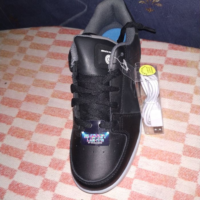 SKECHERS кеды для танца юнисекс со светящейся подошвой 38-39