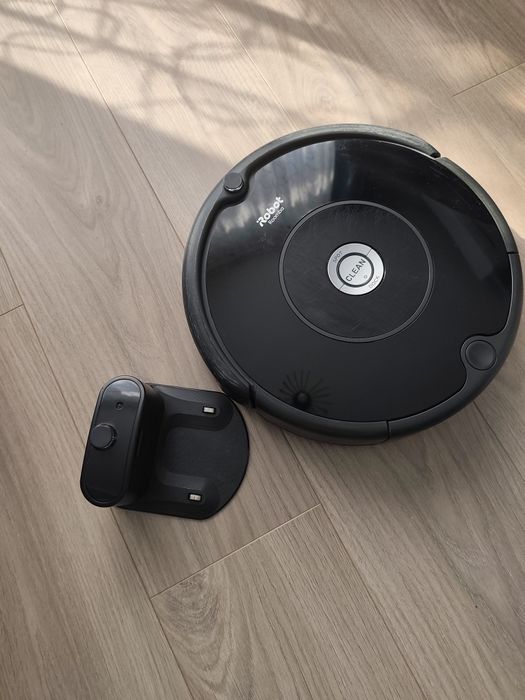 Прахосмукачка робот Roomba 606
