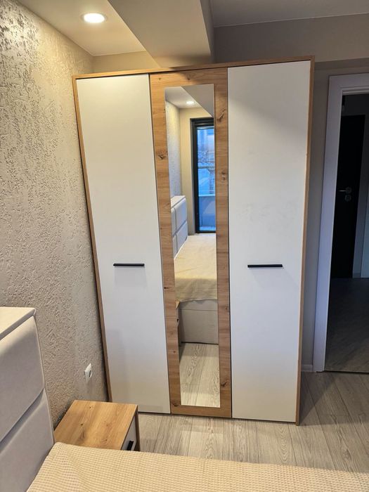 Обзавеждане за спалня - гардероб, скрин, нощни шкафчета