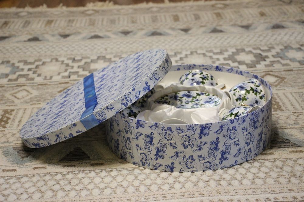 Продам Сервиз посуды