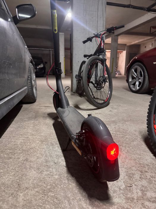 Електическа тротинетка Xiaomi Electric Scooter 4 Pro