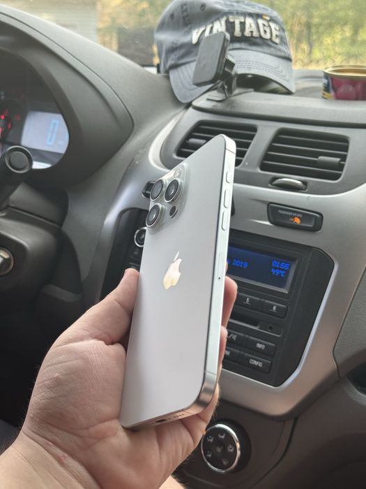 Iphone 16 pro max 256G без царапин идеал