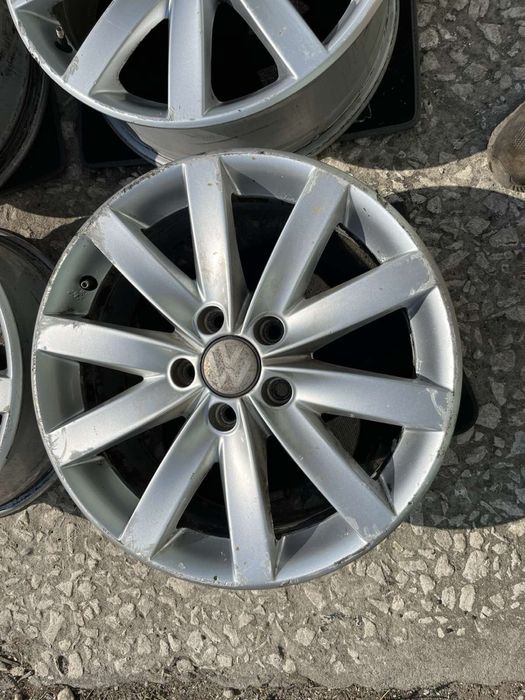 Оригинални джанти 17” Vw Audi Seat Golf passat 5k0601025An et54 ном 60