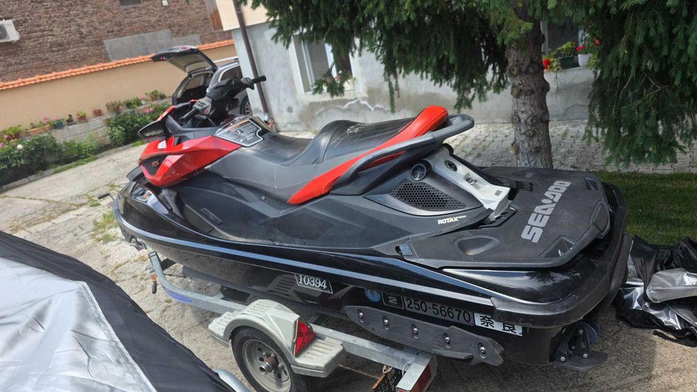 Джет Sea Doo 2014 RXT-X 260 AS - Триместен - 185часа