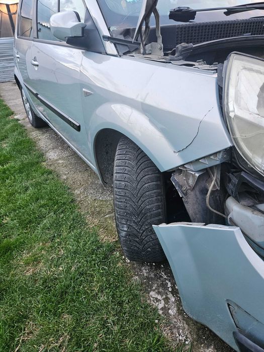 Vand Renault Scenic 2 Avariat