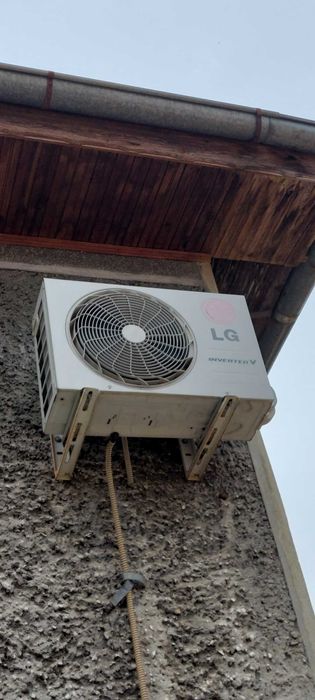 Инверторин климатик LG 12