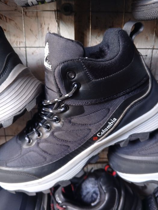 Кроссовки зимние