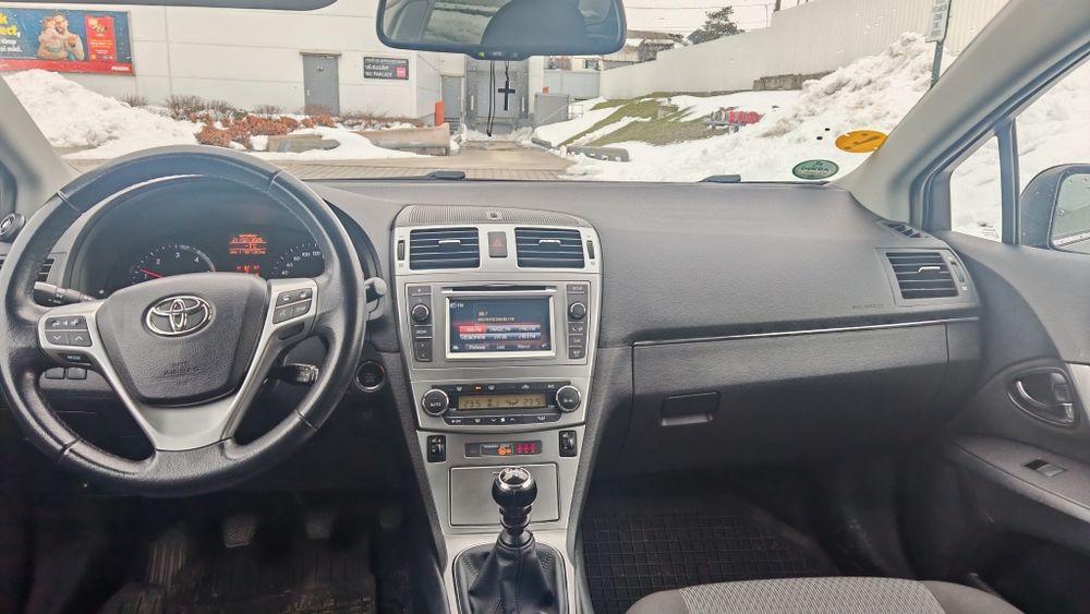 Toyota Avensis T27 2.0d 124 cp