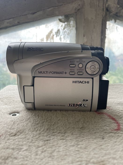 Hitachi DZ-GX5020E