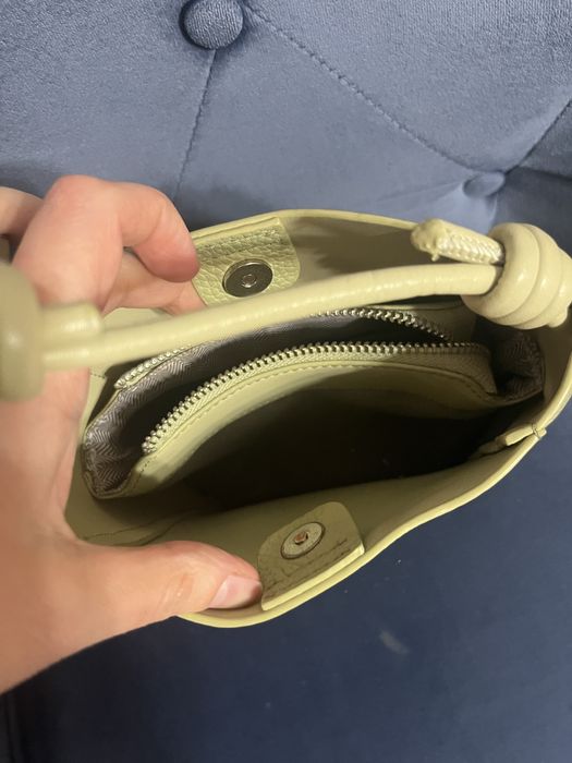 Сумочка кожанная продам